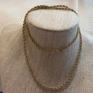 🌹🙋🏻‍♀️Beautiful 14k GP / rope design chain